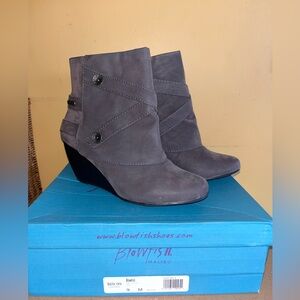 Blowfish gray bootie size 9